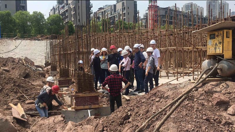 建筑施工总承包合同范本：上海地区合规要点解析